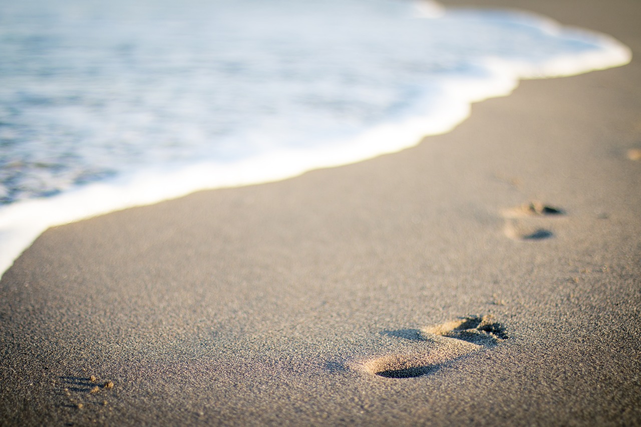 sea, beach, footprints, footsteps, trail, sand, nature, sandy beach, shore, seashore, coast, vacation, water, steps, waves, seawater, salt water